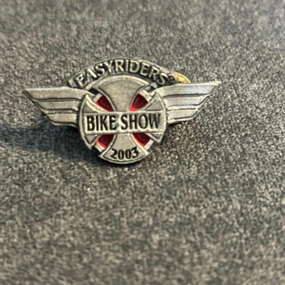 Vintage Easyriders BIKE SHOW TOUR 2003 VEST HAT PIN